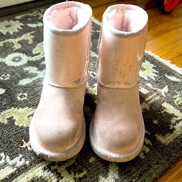 Authentic Girls Light Pink Star Confetti Uggs size 13 - Picture 1 of 12